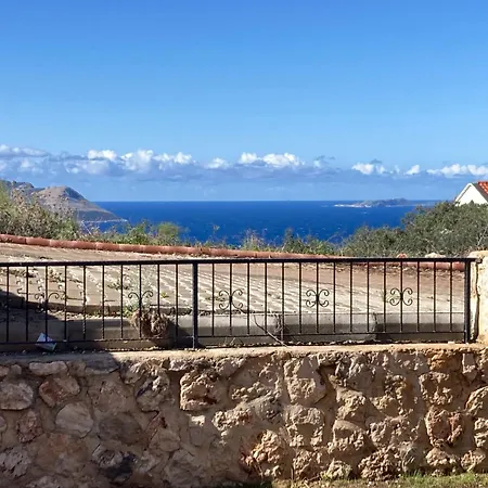 Guezey 3+1 Doga Ve Deniz Manzarali Apartment