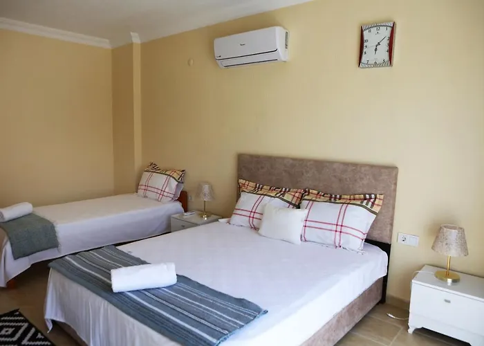 Guezey 3+1 Doga Ve Deniz Manzarali Apartment Kas