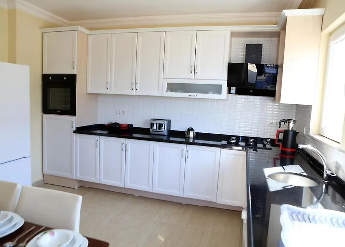Apartment Guezey 3+1 Doga Ve Deniz Manzarali *