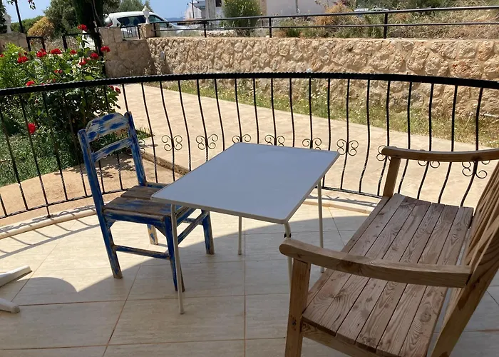 Guezey 3+1 Doga Ve Deniz Manzarali Appartement Kaş